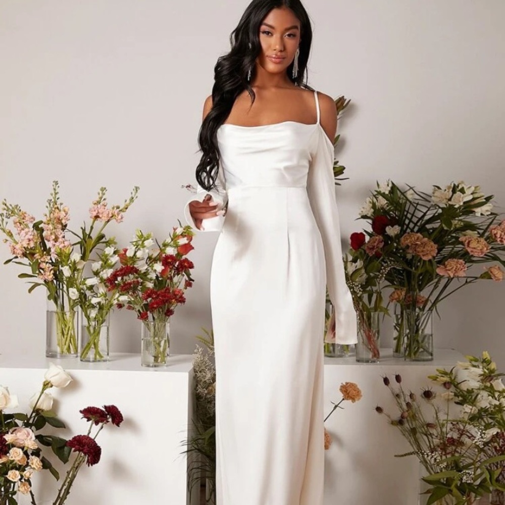 Long white dress detailed cold shoulder